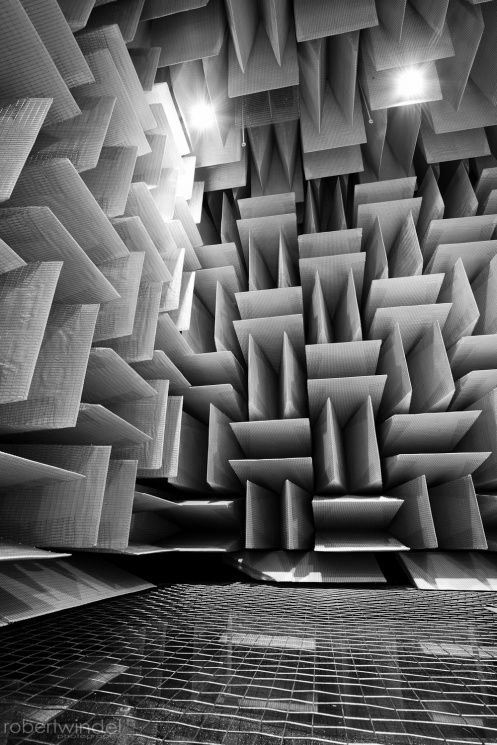 Arquitectura Acústica: Cuando los Muros Escuchan